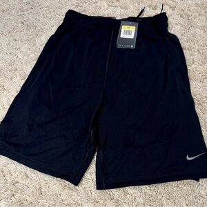 Nike Men's Dri Fit Black Athletic Shorts size small